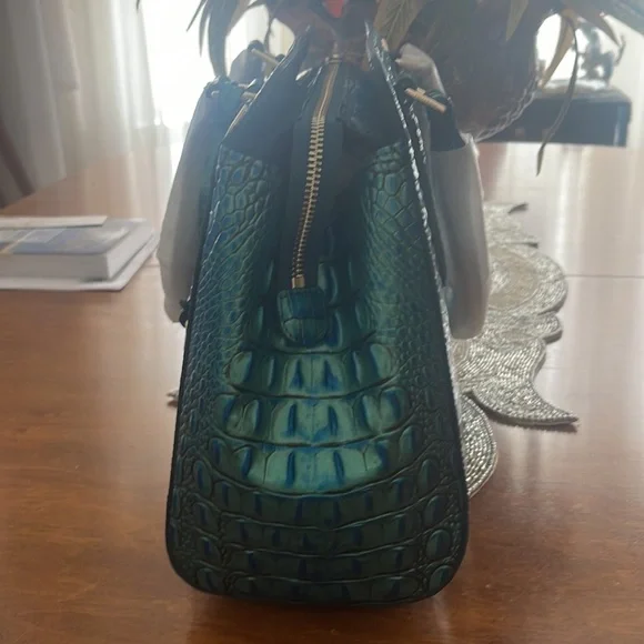 💜Brahmin Small Finley Peacock Melbourne 💜